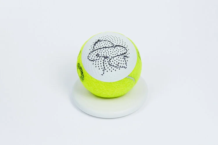 AO Wilson x hearO signed by Roger Federer | 2018 — hearO